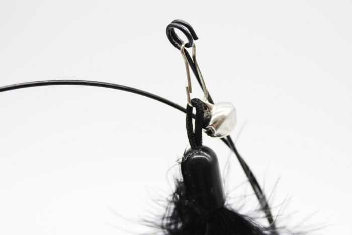 Вудка посилена з чорним пірям 80 см 