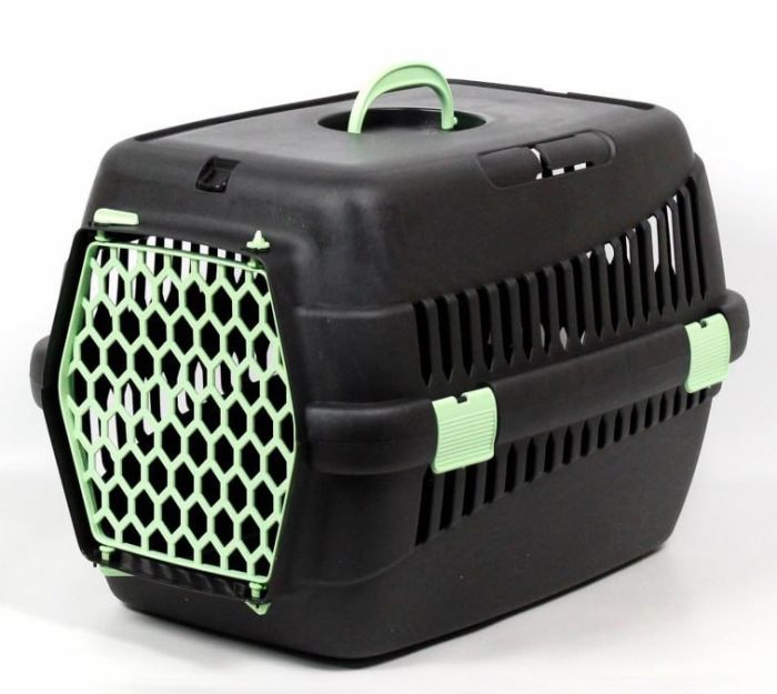 Переноска для тварин чорна пластик салатові двері 55х39х36 см до 8 кг