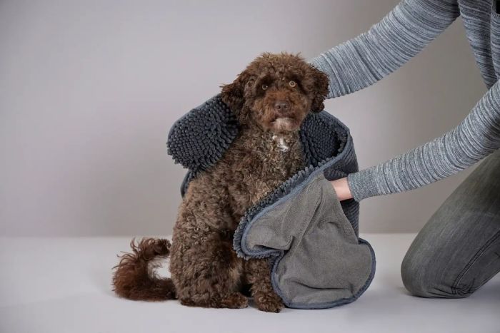 Рушник для сушіння собак Wolters Cleankeeper Dry Bone 79 х 33 см Темно-сірий