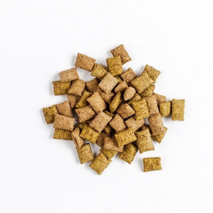 Ласощі SAVORY Snack для котів  з куркою та сиром 60гр 