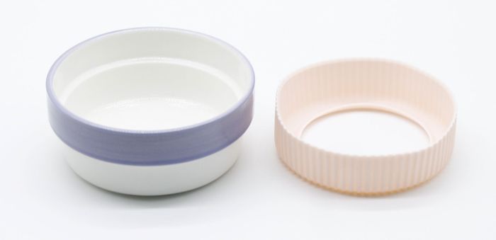 Кормушка-миска в гумовому чохлі 350 мл. Біла