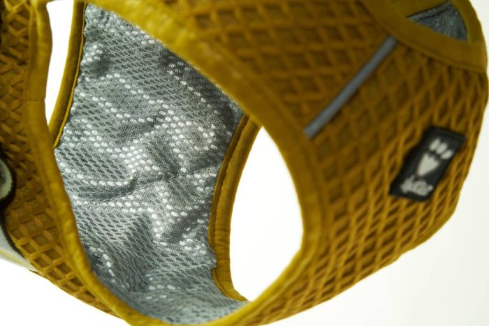 Охолоджуючий жилет для собак Hurtta Cooling Wrap 75-85 см Жовтий