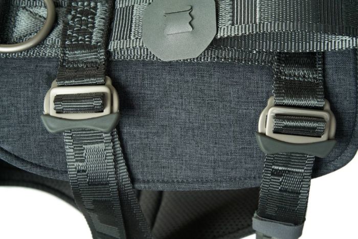 Шлейка для подорожей для собак Hurtta Travel ECO 5-10 кг Сірий