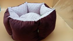 Лежак для тварин Шайба велюр і замша 1 454020 см Бордо