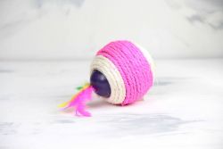 Дряпка для кішок куля з мячем d 12см 