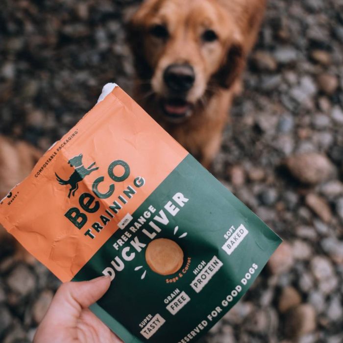 Печиво для собак Beco Pets Печінка качки з шавлієм та морквою 60 г