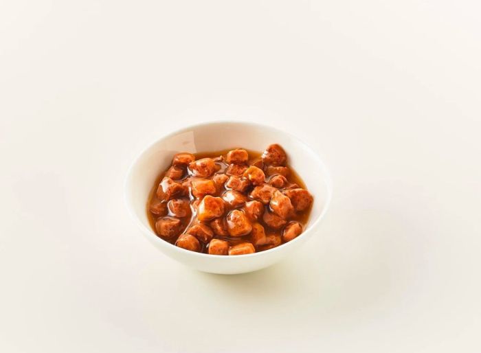 Kattovit Diet Sensitive шматочки в соусі Індичка з куркою 85 г. 