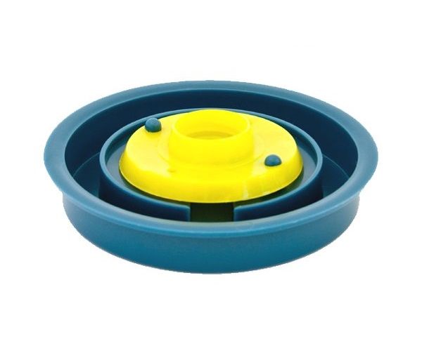 Поїлка для курчат з закруткою під пляшку, Україна 