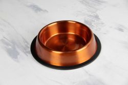 Миска для собак кольорова метал на гумці d16см  525мл