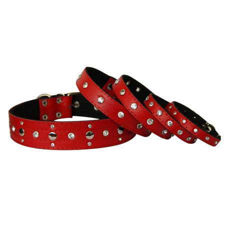 Нашийник для собак Шкіряний з алмазами, червоний 48-65 см