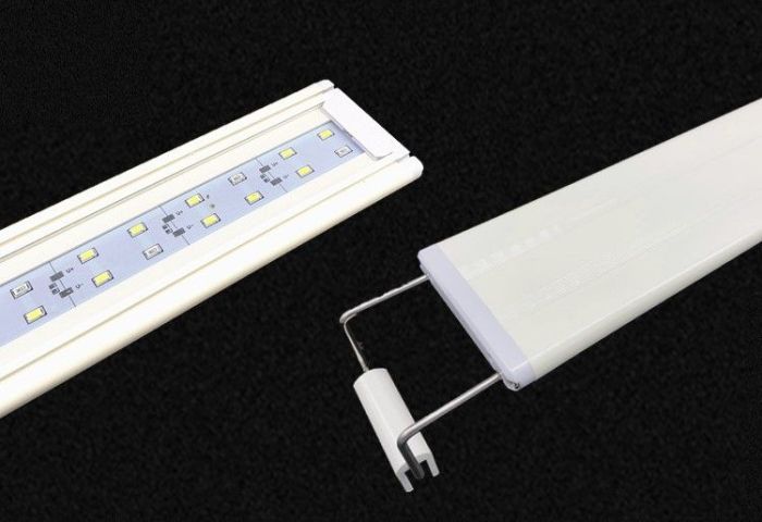 LED-світильник для акваріума Quanlong в білому корпусі 40 см