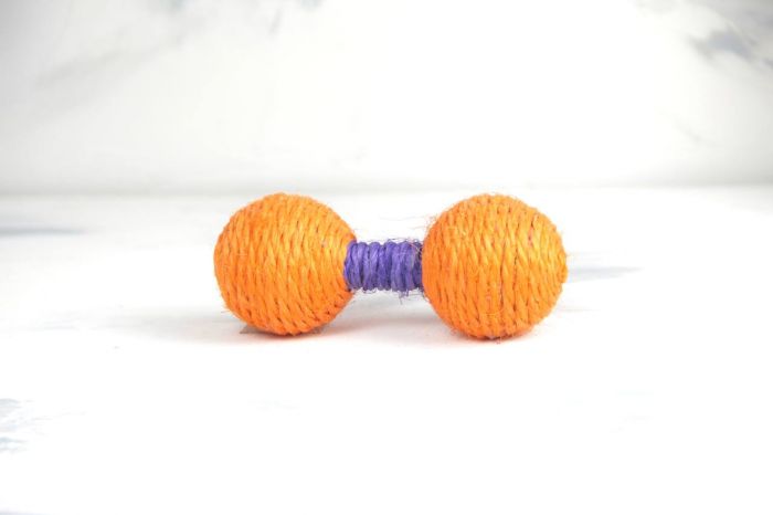 Дряпка для кішок гантель 12см 